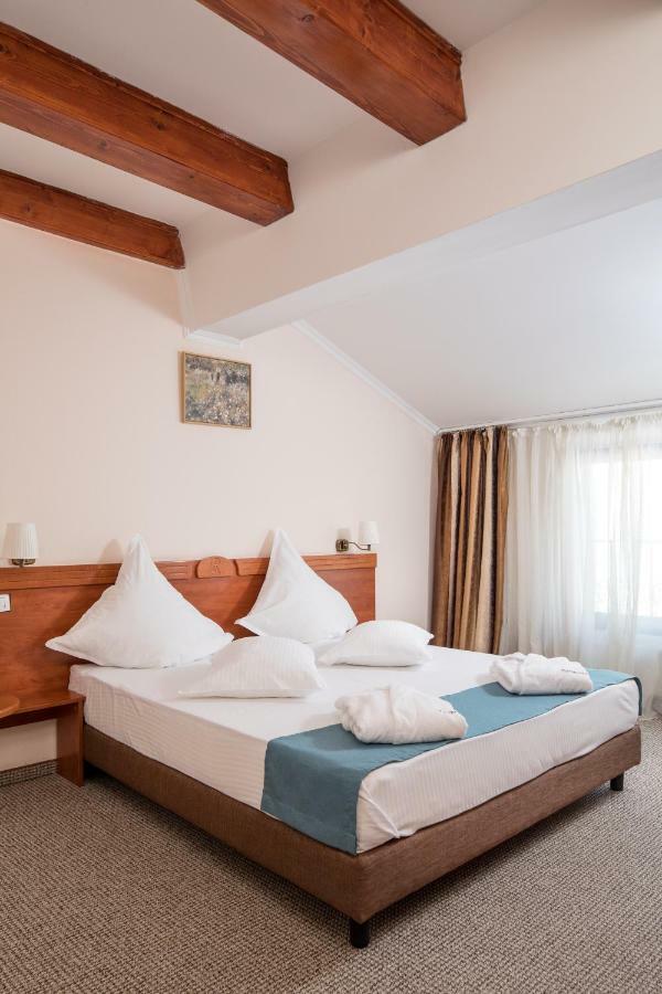 Hotel Rozmarin Predeal Exterior foto